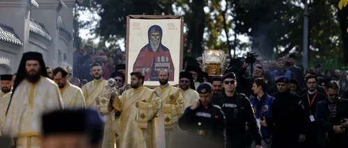 Imagini IMPRESIONANTE pe străzile Capitalei, unde are loc Procesiunea Calea Sfinților / Cuvântul Patriarhului către pelerini