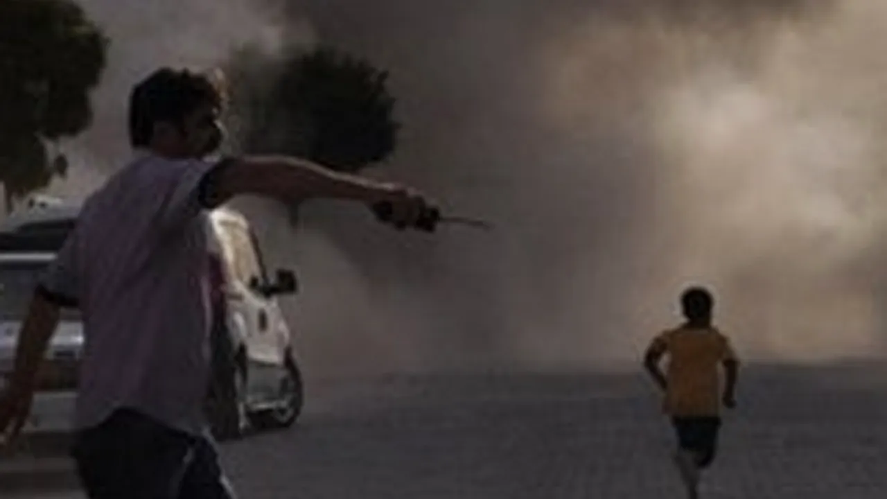 RIPOSTĂ A ARTILERIEI TURCE, după ce un OBUZ SIRIAN a căzut în satul AkÃ§akale