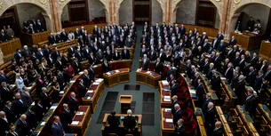 <span style='background-color: #2c4082; color: #fff; ' class='highlight text-uppercase'>BREAKING NEWS</span> Parlamentul Ungariei aprobă INTEGRAREA Suediei în NATO