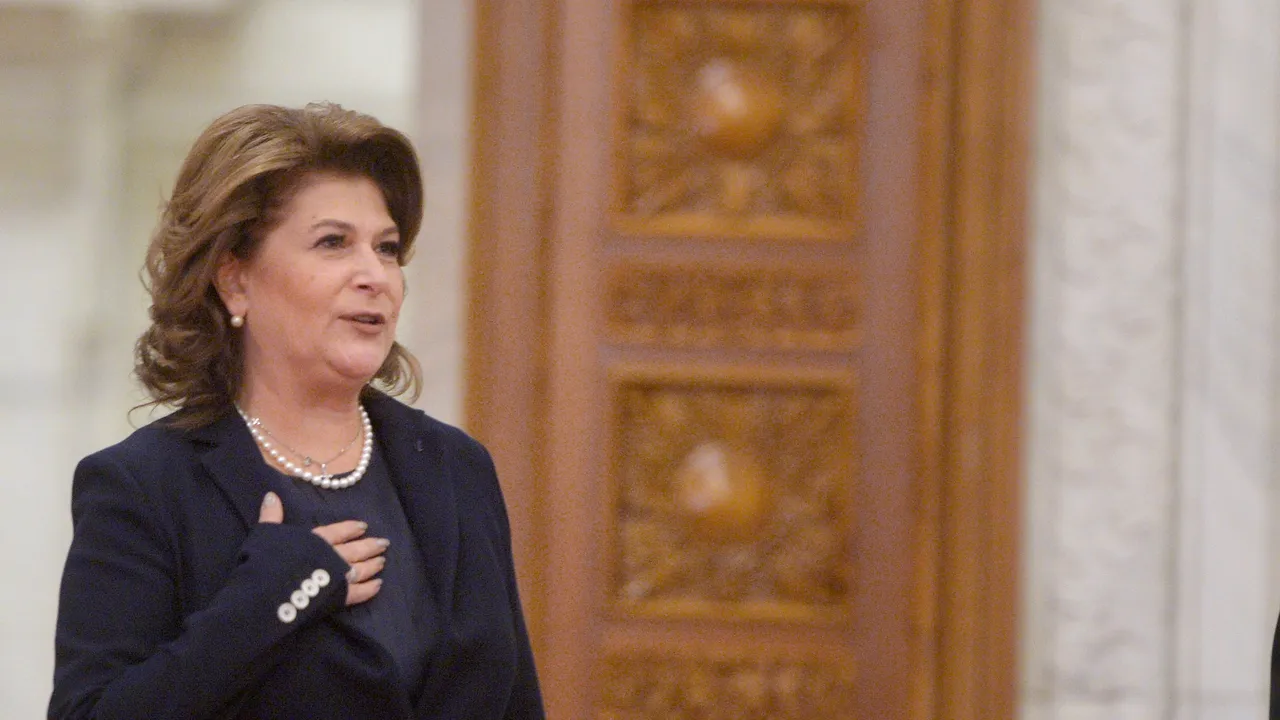 PNL și PMP au depus moțiunea simplă împotriva ministrului Rovana Plumb. Votul în Senat, marțea viitoare