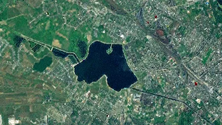 Lacul Morii „fierbe