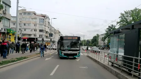 Trei femei au fost LOVITE pe o trecere de pietoni din Galați de un autobuz cu călători / Poliția a deschis un dosar penal