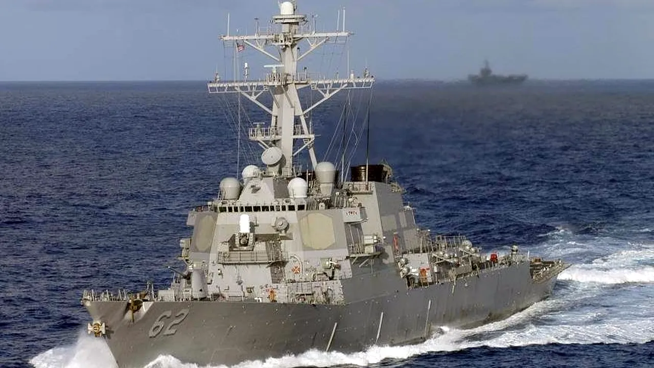 VIDEO. Un distrugător american s-a ciocnit cu un cargo, în largul Japoniei. Șapte marinari americani sunt dați dispăruți