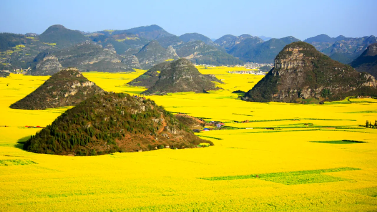 IMAGINI IMPRESIONANTE. Acestea sunt cele mai colorate locuri din întreaga lume