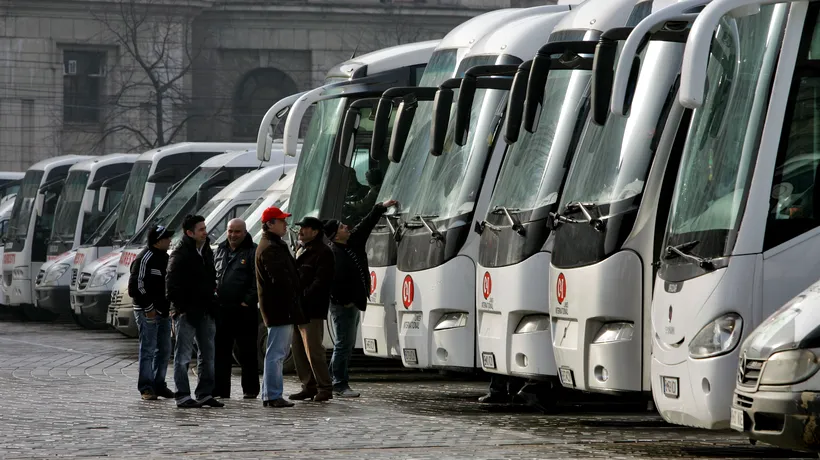 500 de autocare BLOCHEAZĂ Bucureștiul. Transportatorii de la COTAR nu se înțeleg cu cei de la UNTRR