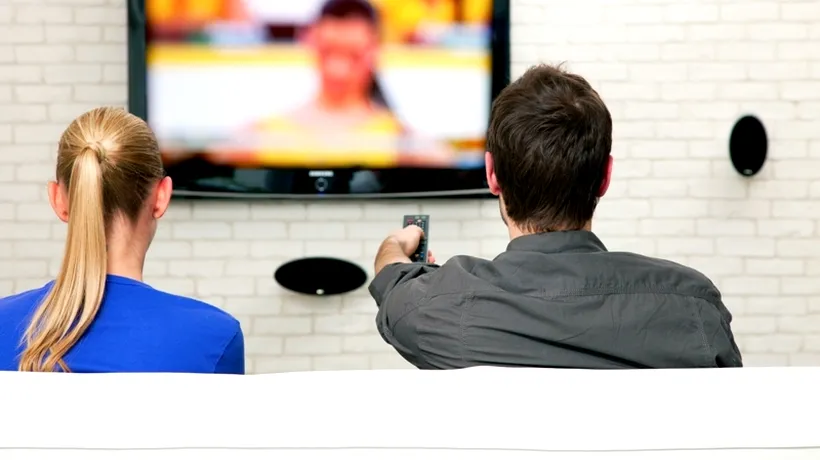 Samsung își avertizează clienții: Televizoarele inteligente ascultă discuțiile personale