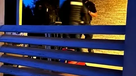 FOTO - VIDEO | Percheziții la primărița din localitatea Bulbucata, județul Giurgiu, dar și la cei trei fii ai ei. Există suspiciuni de executare de activități miniere fără permis sau licență