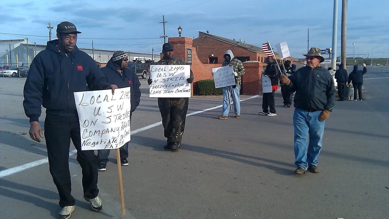 Petroliștii din SUA au declanșat cel mai amplu conflict de muncă din ultimii 35 de ani