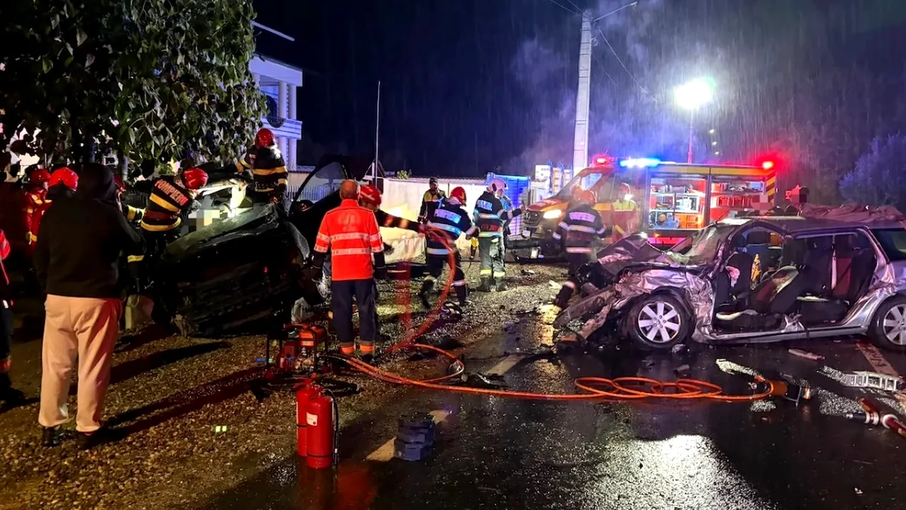 Trei tineri au murit într-un accident cumplit, în Vâlcea. Două dintre victime aveau doar 17 ani. Alte două persoane sunt grav rănite