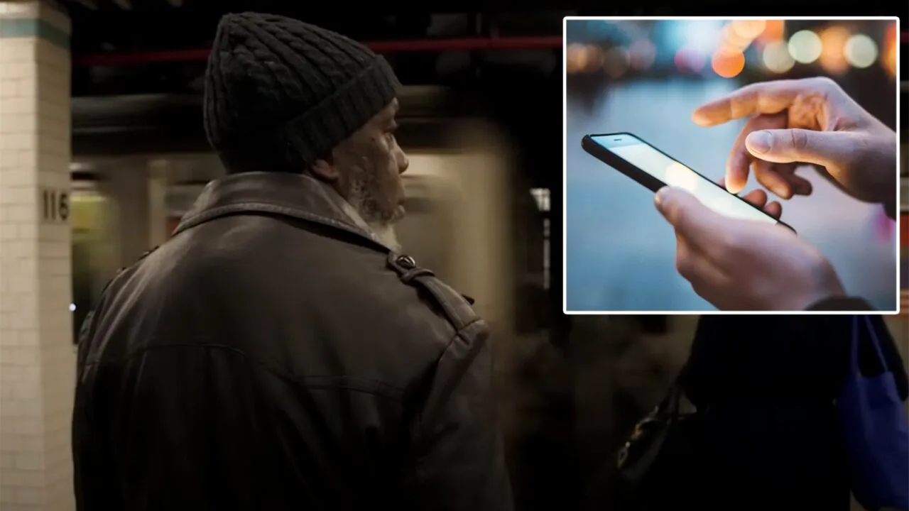 Cum a reacționat acest bărbat - eliberat după 44 de ani de închisoare - când a văzut un smartphone pentru prima dată