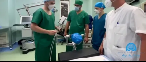 Robot de chirurgie craniană, în premieră la un spital din Iași: ”Creşte siguranţa, scurtează durata de spitalizare şi reduce complicaţiile pacienţilor”