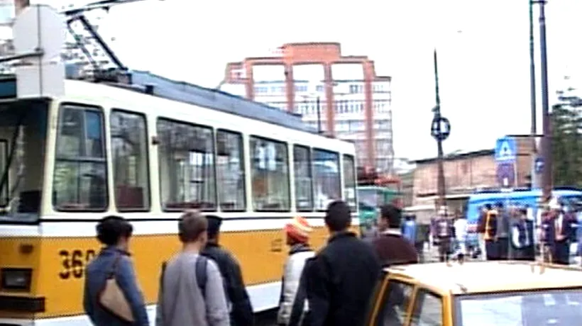 O femeie a fost lovită mortal de un tramvai în Timișoara