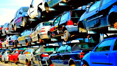 Ajutor de stat de 3.000 de lei pentru proprietarii mașinilor mai vechi de 15 ani. Cum ar putea fi accesați banii