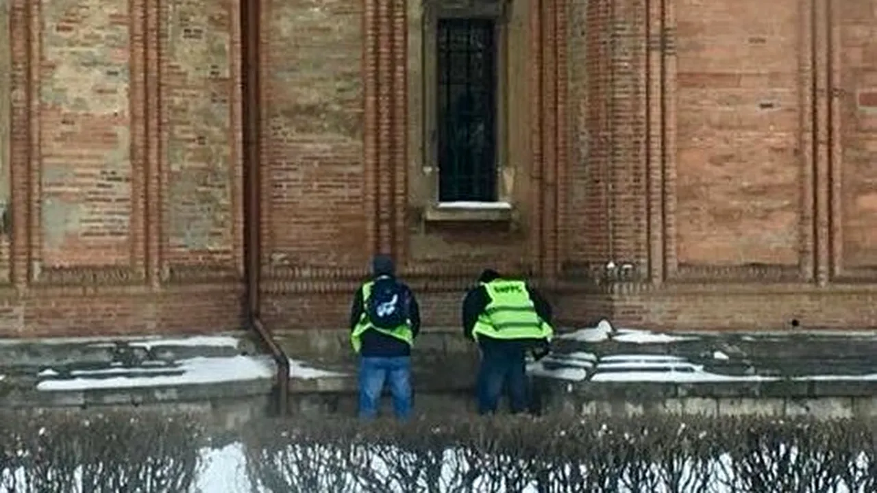 Viceprimarul Capitalei, reacție foarte dură: Cei care au urinat pe biserică, ultima speță umană. Coarnă minte. Trebuia să închirieze toalete