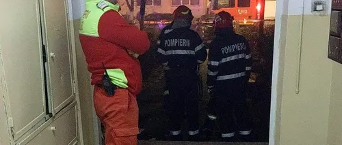 Explozie puternică într-un bloc din Pitești. O mașină și mai multe apartamente au fost distruse