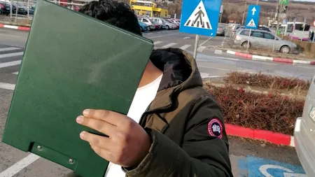 Acest tânăr din Cluj se dă străin și cere bani pentru persoanele cu dizabilități. Cum a reacționat 