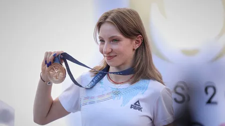 Ana Maria Bărbosu și Lilia Cosman, campioane la gimnastică, admise la UNIVERSITĂȚI din America