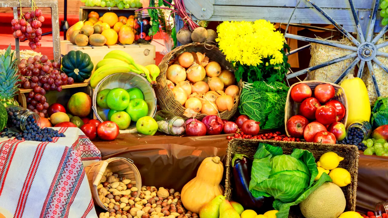 Ce fel de boli pot cauza legumele și fructele cu pesticide: „Vorbim aici de anumite forme de cancer”