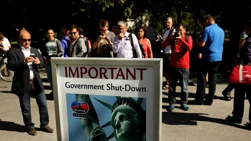 Turiștii chinezi, dezamăgiți de shutdown-ul american. În China, guvernul nu se închide niciodată