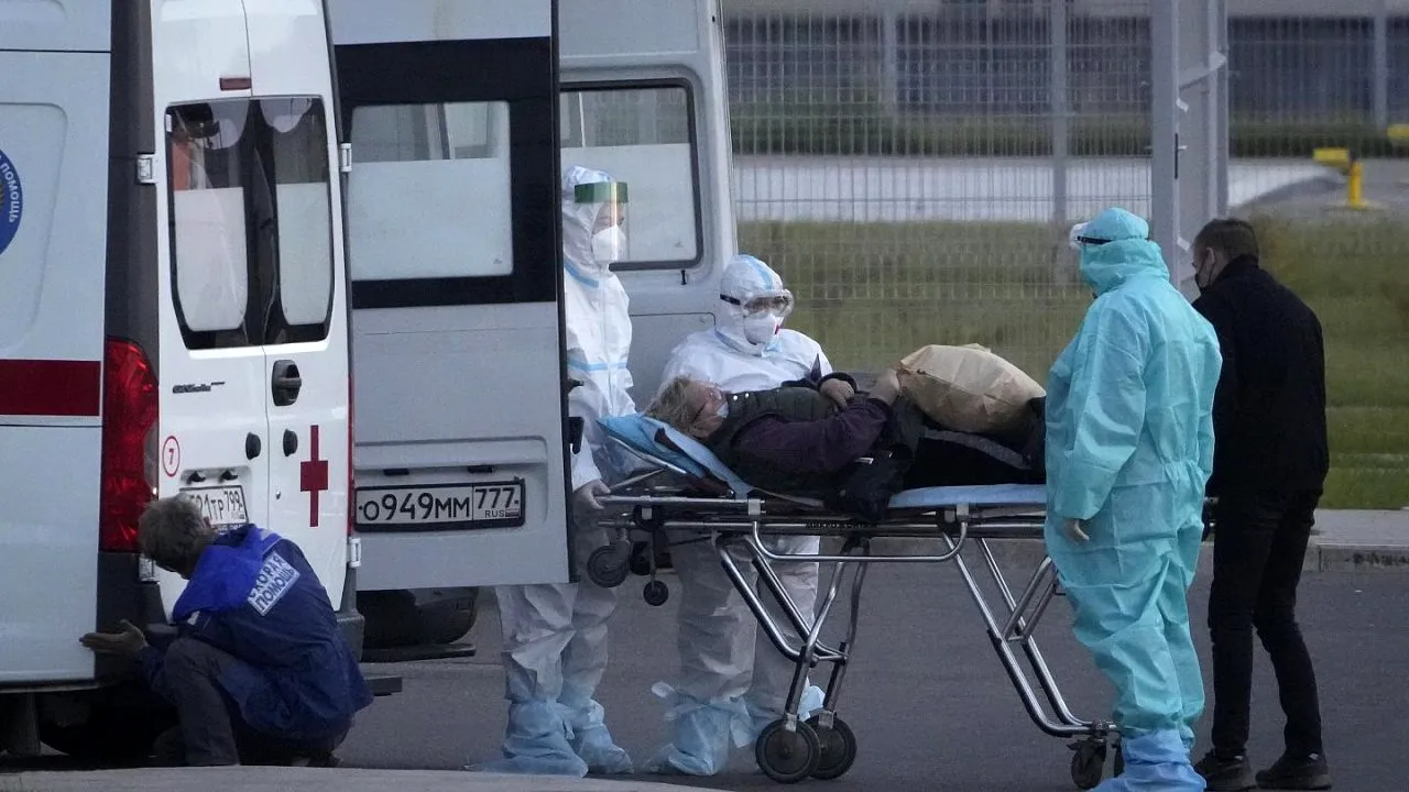 Reuters: Un român moare de Covid la fiecare 5 minute. Primele cinci țări care raportează cele mai multe decese din lume se află în Europa de Est