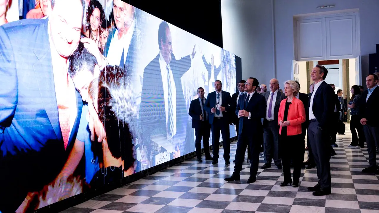 Președinta Comisiei Europene în Grecia: Prietenii lui Putin încearcă se rescrie istoria. Datoria noastră este să ripostăm