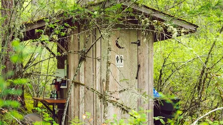 Lucian Bode: Încă avem peste 1.000 de posturi de poliţie cu toaleta în fundul curţii