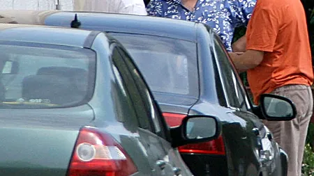 Peste 6.700 tablete și fiole cu anabolizante, găsite la Albița în bara de protecție a unei mașini