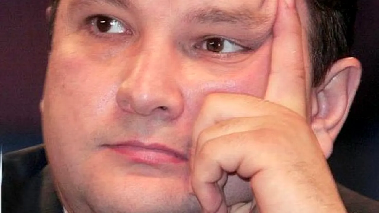 Secretarul general adjunct al Senatului demisionează la o zi de la numire, fiind incompatibil
