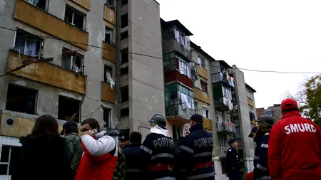 Explozie într-un bloc din Brașov. Două persoane au fost rănite, iar 11 apartamente afectate