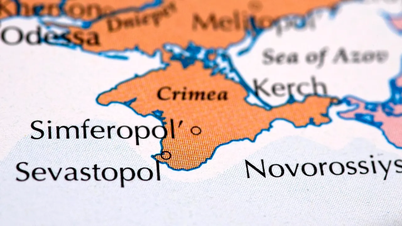 Washington Post: RUSIA construiește tranșee în jurul Peninsulei Crimeea