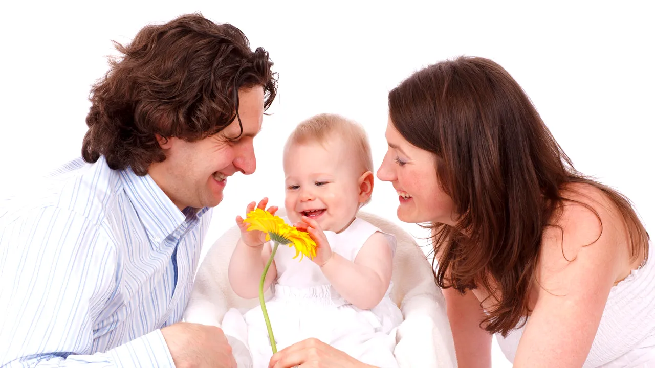 Nouă țări care vor cu disperare ca cetățenii lor să facă mai mult sex