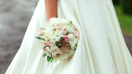 Polițiștii din Prahova au întrerupt o nuntă cu 150 de persoane. Ce amenzi s-au dat