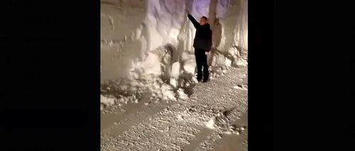 VIDEO: Zăpadă „cât casa” într-o regiune din China, unde ninge de 10 zile fără oprire. Aproape 1.000 de turiști au rămas blocați