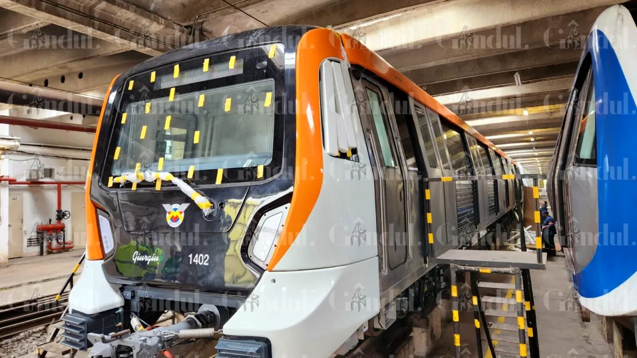 Primele imagini cu noul metrou Alstom în depoul de la Berceni. Ce dotări are trenul produs în Brazilia