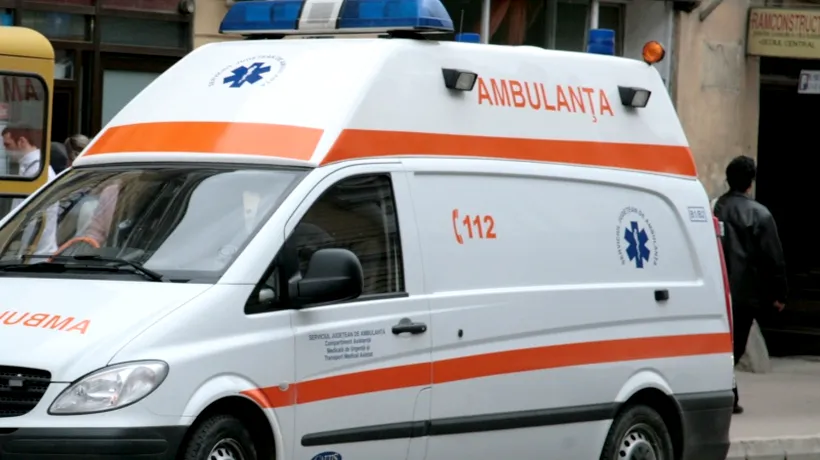 Un tânăr din Botoșani a fost adus la spital după ce și-a dat foc din dragoste