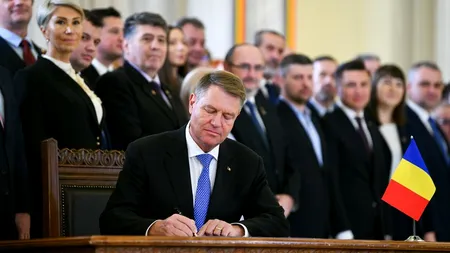 Preşedintele Klaus Iohannis a semnat zece decrete pentru acordarea gradului de AMBASADOR