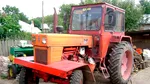 Regele parcului auto RA-APPS, un tractor UTB U650 model de colecție 1988, campion la discuit în pantă. Regia etalează colecția de stat