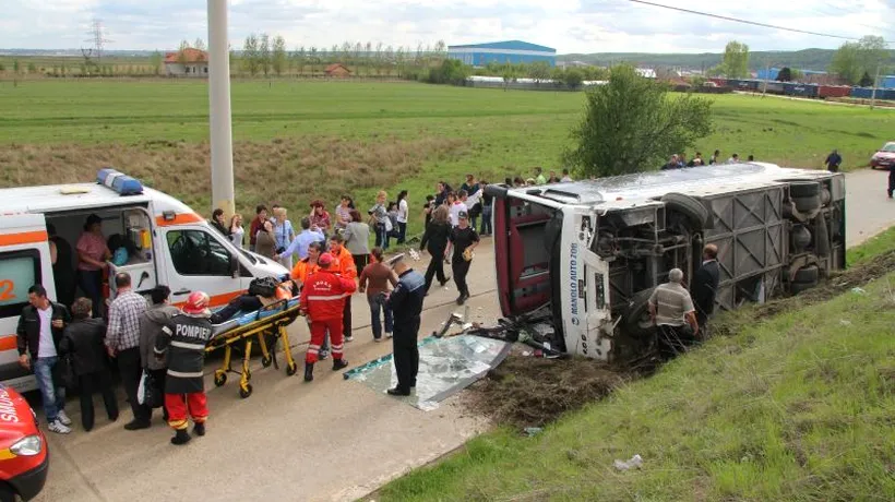 Un autocar cu turiști ucraineni s-a răsturnat într-o comună brăileană