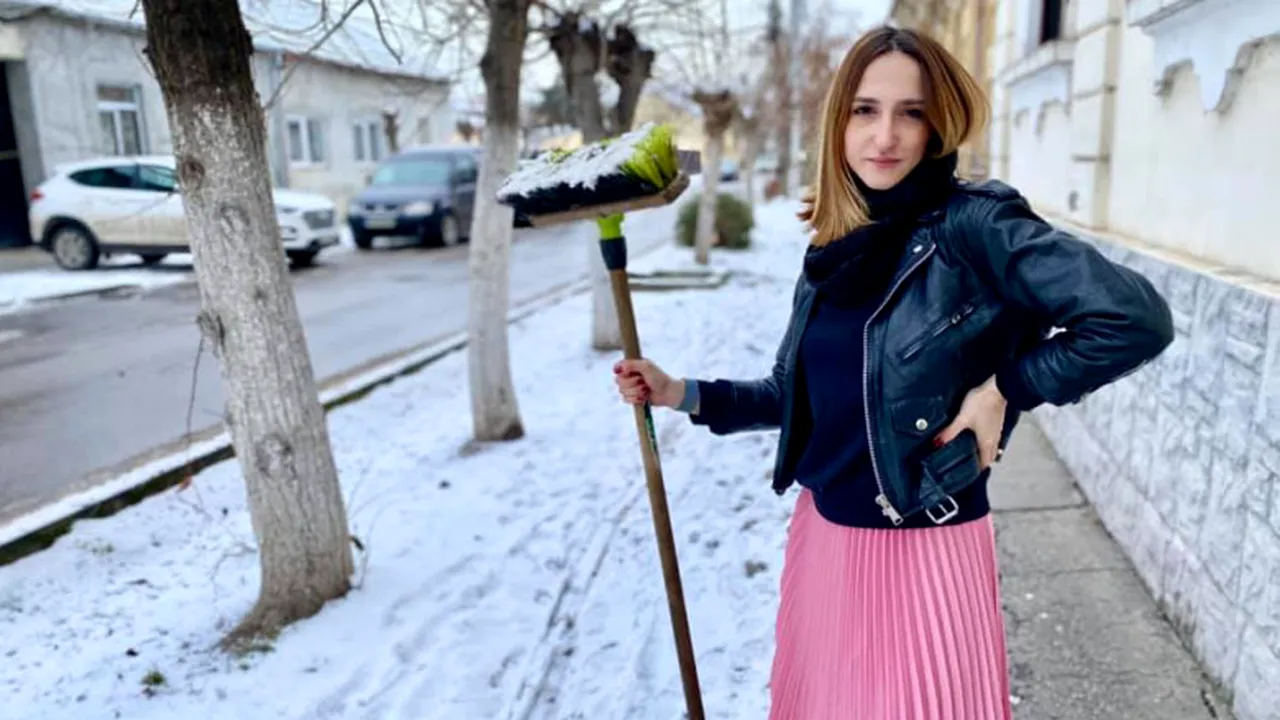 Ana Munteanu, suspendată din USR după ce a descins cu jandarmii la localurile din Timișoara, a rămas și fără indemnizația de consilier