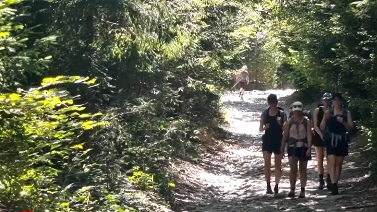 MOTIVUL pentru care Sarmizegetusa Regia, Mănăstirea Prislop şi Masivul Retezat se află printre cele mai căutate atracţii turistice din România
