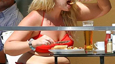 Transformarea incredibilă a unei dependente de fast-food. Cum arată acum când a slăbit 40 de kilograme