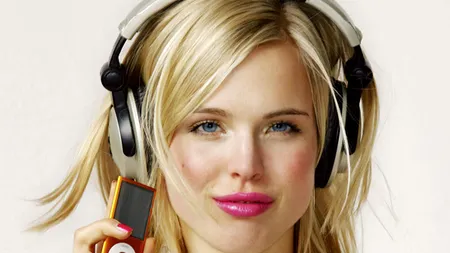 Asculți muzică la căști zilnic? Trebuie să știi asta