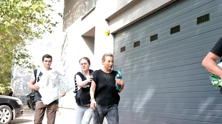 EXCLUSIV | Ce s-a întâmplat în casa Mirunei Pascu în timpul percheziției procurorilor DIICOT. Mama ucigașului de la 2 Mai s-a certat cu anchetatorii