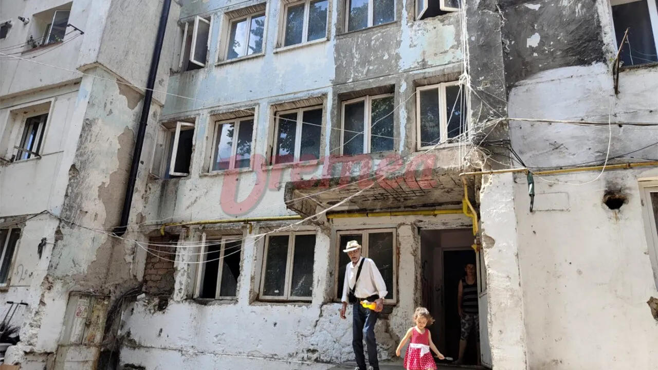 Mai rău ca în Ferentari! În ce condiții trăiesc locatarii unui bloc din Vaslui