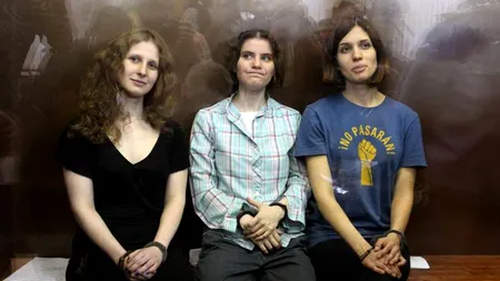 Site-ului tribunalului care le-a judecat pe membrele trupei Pussy Riot, atacat de hackeri