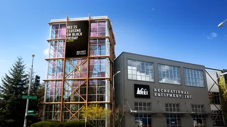 Un retailer declară război Black Friday