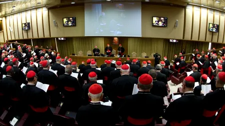 S-a decis data la care începe Conclavul pentru alegerea noului papă