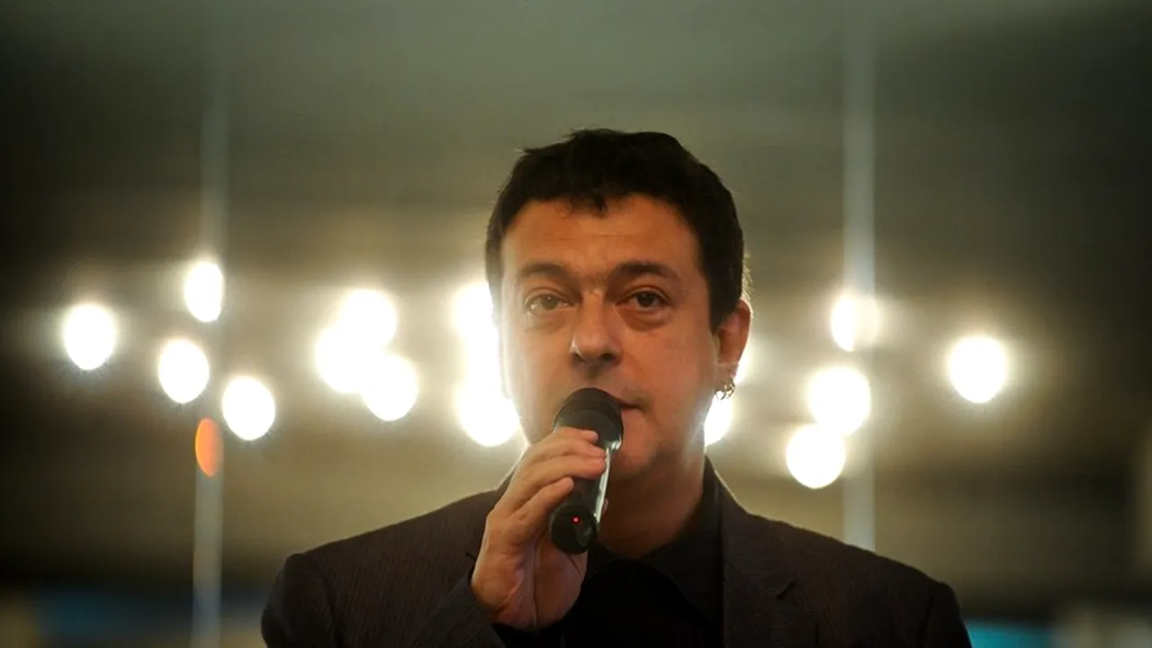 Trupul neînsuflețit al lui Alexandru Darie, depus vineri la Bulandra. Regizorul va fi înmormântat duminică