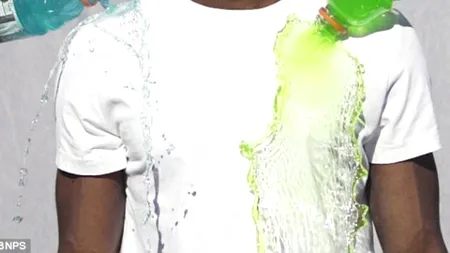 Un american a inventat tricoul care nu se pătează