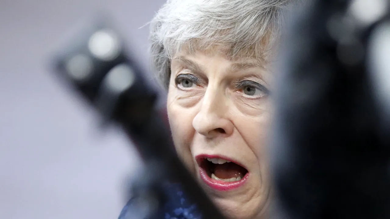 Guvernul Theresa May riscă să se prăbușească după impasul privind Brexit